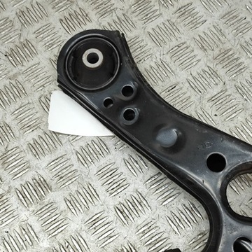 фото thumb №7, Toyota prius xw50 2023 правая сторона нижний рычаг переднее