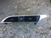 фото thumb №1, Audi a7 решітка обдув повітря середня перед