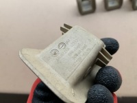 фото thumb №2, Заглушка защита сиденье isofix audi a5 8t 8t0887233a оригинал ładna