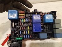 фото thumb №5, Коробка предохранителей 243800453r renault trafic iii iv 2.0 dci 21-