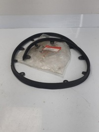 фото thumb №1, Гумовий елемент прокладка спойлер бампера type r honda civic x 71110tgha00