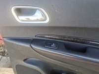 фото thumb №7, Обшивка дверь задняя правый кожа dodge durango 2011-