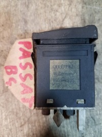 фото thumb №2, Кнопка подогрев стекло задняя vw passat b4