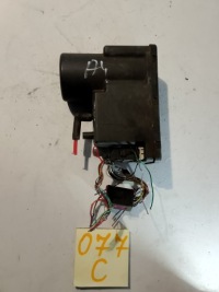 фото thumb №1, Audi a4 b5 4a0862257 помпа замка центрального