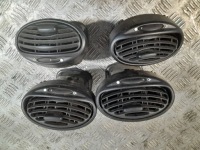 фото thumb №1, Решітка обдув ford focus mk1 rok 98-04