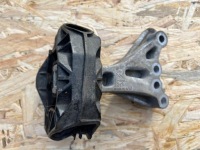 фото thumb №1, Кронштейн подушка двигуна peugeot 208 1.2 vti