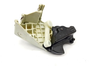 фото thumb №16, Citroen оригінальний номер 243779 кріплення кронштейн троси зміни коробки передач