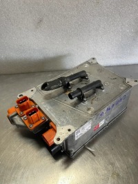 фото thumb №1, Станція заряджання зарядний пристрій vw golf vii gte org fv