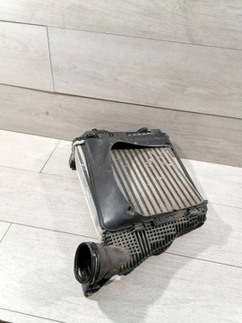 фото thumb №9, Macan інтеркулер праві 95b145804b