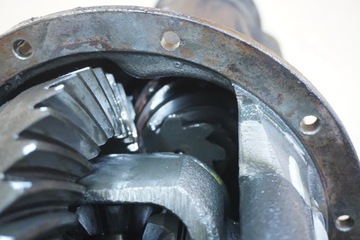 LAND CRUISER 70 LJ70 ДИФФЕРЕН ОСЕЙ ПЕРЕДНЯЯ ГОЛОВКА 39/8 4.875 2.4 TD 89r