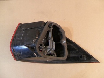 фото thumb №9, Задня лампа ліва vw jetta універсал 1k9 945 095 g