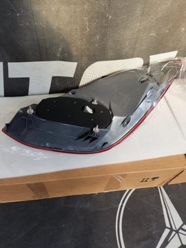 фото thumb №11, Mercedes c -клас w205 2014 лампа задня ліва ,права led нова