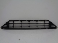 фото thumb №1, Volvo xc60 2017- решітка середня бампер перед