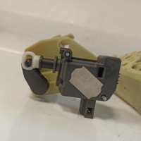 фото thumb №5, Mercedes-benz w219 cls механизм моторчик подголовник задняя 2119700125 2x