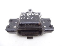 фото thumb №1, Skoda octavia ii 2.0 tdi подушка коробки