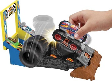 HOT WHEELS MONSTER TRUCK Arena Smashers Race Ace