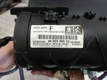 фото thumb №10, Дисплей навигации peugeot 3008 98006850zd