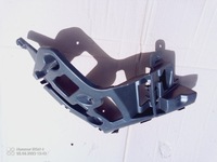 фото thumb №1, Ковзун бампера правий зад capturv 13-19r. стан bdb