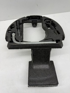 фото thumb №6, Audi a6 c7 наполнитель багажника бардачок na инструменты винт ушко ключ