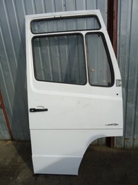 фото thumb №1, Дверь передние правые mercedes vario - 609, 811 высокие