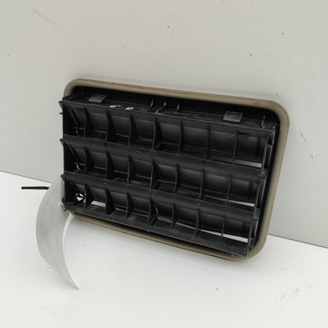 фото thumb №6, Bmw 3 f30 f35 f31 2017 решётка вентиляционная pod бампером задний