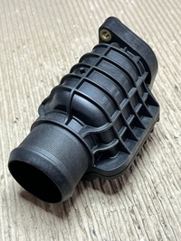 фото thumb №1, Резонатор воздуха peugeot 2008 i 1440r2