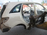 фото thumb №1, Mercedes b-klasa w246 крыло правый задняя