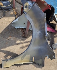 Крыло правый перед направляющая opel astra j оригинальный номер Цена, фото thumb