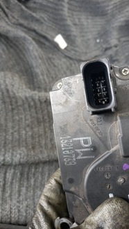 фото thumb №4, Замок правий задня opel zafira b 06r