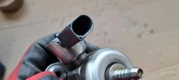 Q5 80A ТОПЛИВНЫЙ НАСОС 2.0 TFSI 06K127028J A4 B9 8W A5 VW AUDI