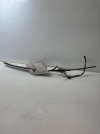 фото thumb №1, Mercedes w213 направляющая шторка багажника a2138100127