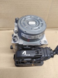 фото thumb №2, Насос тормозная renault espace v talisman 476604349r