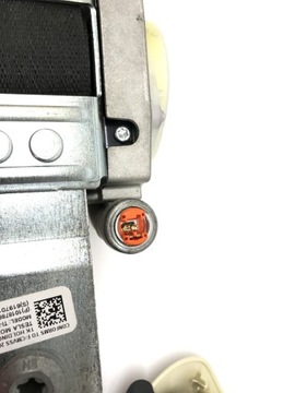 фото thumb №8, Tesla s pas безопасности перед правая 1018788-02-b