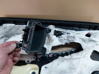 фото thumb №6, Toyota prius iii обшивка двері правий перед оббивка jbl