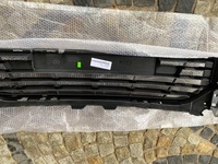 фото thumb №10, Renault clio 4 iv рестайлинг решётка средняя перед 622541048r оригинал новая