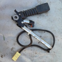 фото thumb №1, Chrysler 300c натяжитель натяжитель ремней перед правый