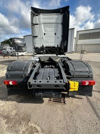 фото thumb №1, Mercedes actros mp4 stream space спойлери спойлери