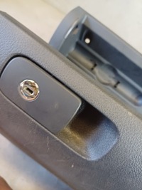 фото thumb №5, Бардачок пассажира vw golf 5 plus nr. 5m1857097