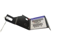 фото thumb №1, Jeep renegade 14- кронштейн крыла правый перед 68288815aa