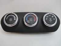 фото thumb №1, Панель кондиционера jeep renegade 07356577920
