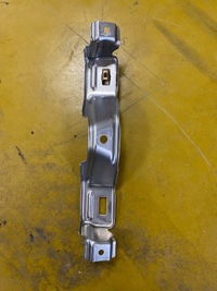 фото thumb №1, Лист кронштейн ручки потолочный infiniti q50