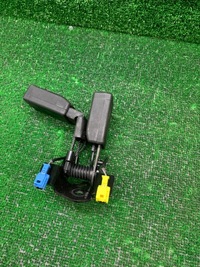 фото thumb №1, Клипса поперечина задняя a2468601069 mercedes w246