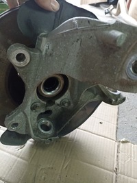 фото thumb №1, Mercedes w177 поворотный кулак ступица диск правые перед