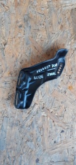 фото thumb №1, Направляющая бампера peugeot 208 левый