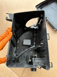 фото thumb №8, Блок запобіжників, корпус, корпус mercedes sl r230, w230 al європа
