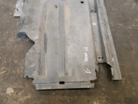 Audi a4 b8 a5 накладка плита пол подвеска правая Киев, фото thumb