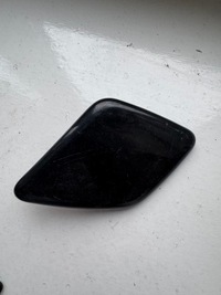 фото thumb №1, Volvo xc90 i рестайлинг 05-14r. - заглушка омывателя правые перед 30678958