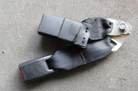 фото thumb №1, Mazda 2 07-14 1.5 защёлки ремней безопасности задняя