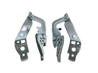 фото thumb №1, Mercedes w247 gla петля петлі капот a2478806900 a2478807001