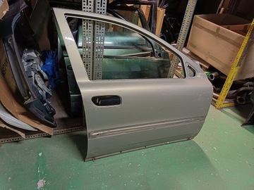 фото thumb №3, Двері volvo s60 v70 xc70 2000- перед праві